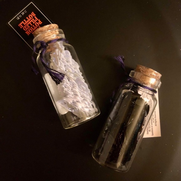 Set of 2 potion bottles (ghost and bats) - Picture 2 of 2
